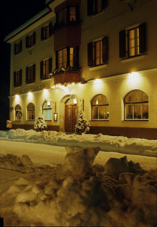 Gasthof Goldener Fisch Lienz Bagian luar foto